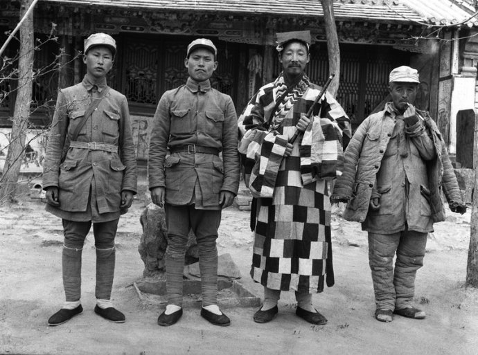 1942年4月初,宋学义，葛振林与李圆忠道长